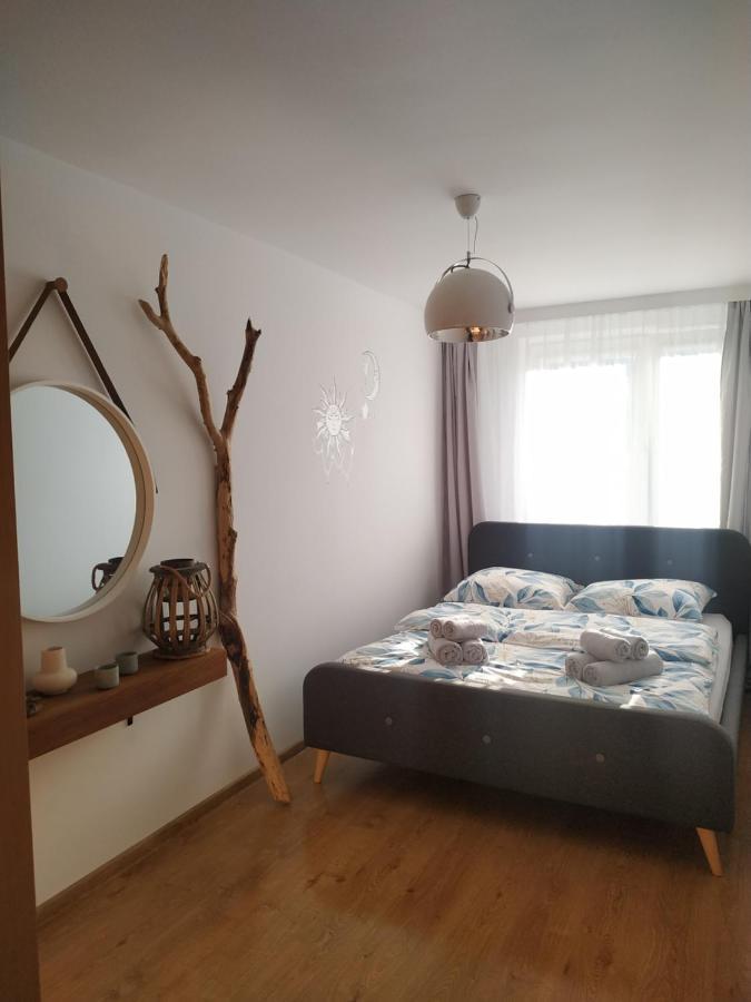 Uroczy Apartament Nad Morzem Gdanskアパートメント エクステリア 写真